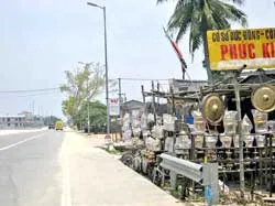 Lập lại trật tự an toàn giao thông quốc lộ 1A: Nơi quyết liệt, nơi... đủng đỉnh