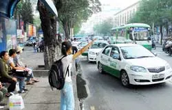Xe buýt TPHCM: Khốn đốn vì bị phạt