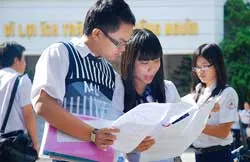 Ngày thứ 2 kỳ thi tốt nghiệp THPT: “Phao” thi tái xuất hiện
