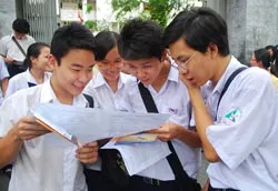 833 thí sinh và 15 giám thị vi phạm quy chế thi