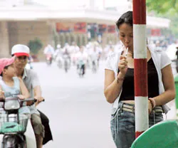 Lạm dụng thuốc lá - “Giỡn mặt” với tử thần! ảnh 2