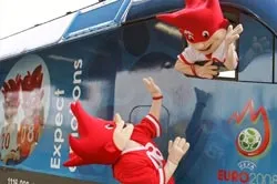 Bài 1: Những “ông vua” ngoài sân cỏ