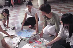 Vẽ bằng trái tim ảnh 2