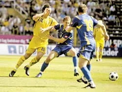 Tiến tới Euro 2008 : Đội tuyển Thụy Điển có cái hay riêng ảnh 4