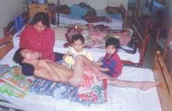 Gia đình anh Phước trong cảnh ngặt nghèo