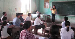 “Gieo chữ” bằng… ngôn ngữ chân tay