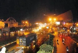 Khi Công ty Chiếu sáng công cộng TPHCM hết vốn đầu tư! ảnh 2