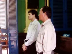 Vào tù vì thuê sà lan để lừa đảo