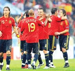 Thụy điển - Tây Ban Nha: Dùng sở đoản đấu… sở trường