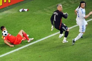 Euro 208: Tây Ban Nha – Thụy Điển 2-1; Hy  Lạp – Nga 0-1 ảnh 2