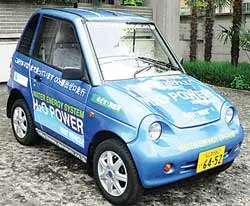 Xe hơi chạy bằng... nước