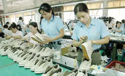 Xuất khẩu giày dép: Tăng cạnh tranh bằng đổi mới quản lý