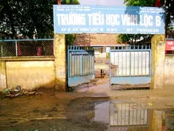 Xã Vĩnh Lộc B huyện Bình Chánh TPHCM: Vì sao nhiều trẻ 6 tuổi không được ra lớp?