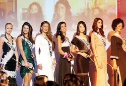 “Nóng” lên từng ngày