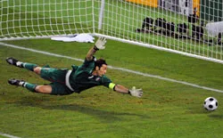 Euro 2008, trận tứ kết 4: Tây Ban Nha – Ý 4-2: Bò mộng húc đổ thành La Mã