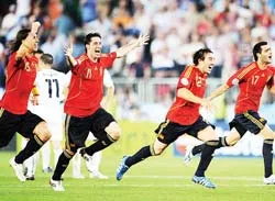 Trận tứ kết: Italia-Tây Ban Nha 0-0 (sút luân lưu, Tây Ban Nha thắng 4-2): 88 năm chờ đợi một ngày…