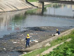 Ám ảnh những con sông nội thành