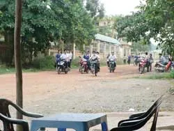 Lại rộ lên nạn “quái xế áo trắng”