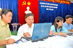 Băn khoăn chuyện cấp giấy đỏ, giấy hồng