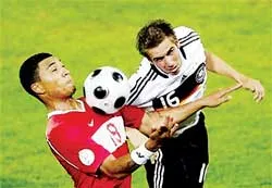 Bóng đá Euro: Thật và đùa!