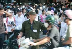 Sáng nay, mới có 2/3 thí sinh đến làm thủ tục ảnh 2