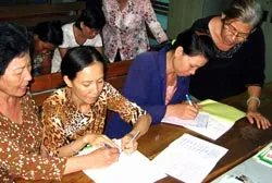 Chìm nổi con chữ bên sông Nhà Bè