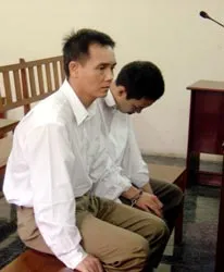 Hung hăng đánh người, trả giá bằng án tù