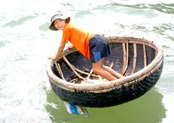 Nổi bật thuyền thúng Việt Nam