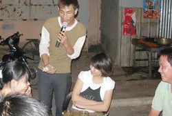 “Ca sĩ”…  kẹo kéo