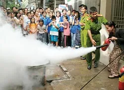 Huấn luyện phòng cháy và chữa cháy ở khu dân cư