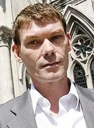 Bài 1: Dẫn độ ông vua hacker