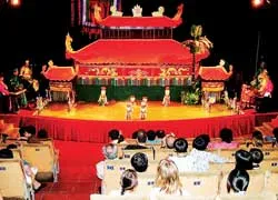 Phục vụ hơn 50.000 lượt du khách
