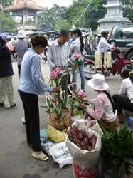 Sáng nay, Đại lễ Vu Lan: Trang nghiêm, an toàn ảnh 2