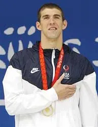 “Ngư lôi Baltimore”: Huyền thoại mới trên đường đua xanh ảnh 2