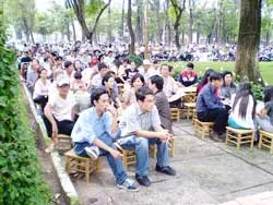 Giữa lòng thành phố nghe câu vọng cổ