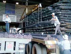 Phát triển thương hiệu thép Việt Nam: “Cuộc chiến” không cân sức