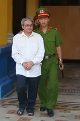 Chiếm đoạt hơn 5 tỷ đồng, lãnh 20 năm tù