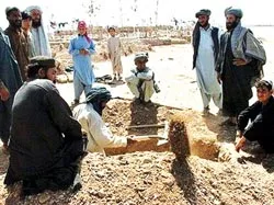 Xem xét lại sự hiện diện của binh sĩ NATO và Mỹ