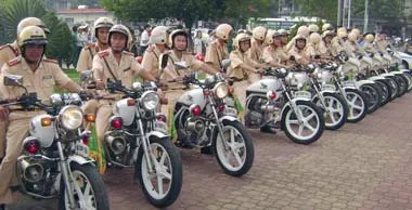 Sáng nay, ra quân Tháng An toàn giao thông năm 2008