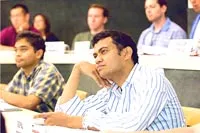 Phát triển giáo dục đại học rẻ tiền: Nên hay không nên?