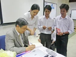 Chiều Phù Tang giữa Sài Gòn…