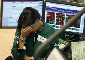 Sáng nay, “sóng thần” tài chính Mỹ tác động mạnh TTCK toàn cầu