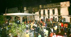 Rạng sáng nay, Thái Lan: Hỏa hoạn tại hộp đêm, 60 người chết, hàng trăm người bị thương