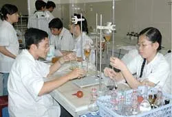 Tiền thù lao giảng dạy bị cào bằng!?
