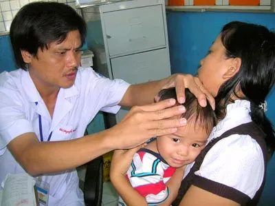 Xã hội hóa đào tạo nguồn nhân lực y dược: Vướng… cơ chế