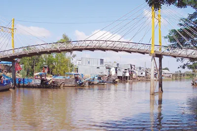 Xuân về trên đất Láng Linh