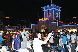 Tổng Bí thư Nông Đức Mạnh chúc tết Đảng bộ, chính quyền và nhân dân thủ đô ảnh 4