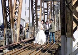 Hồi sinh cây cầu của bao kỷ niệm ảnh 3
