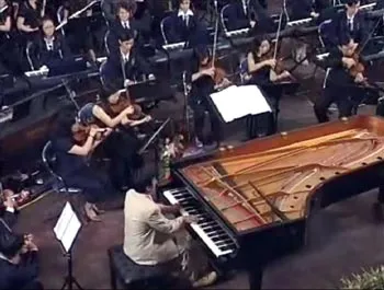 Chương trình nhạc giao hưởng thính phòng " Đất nước ngàn hoa" ảnh 2