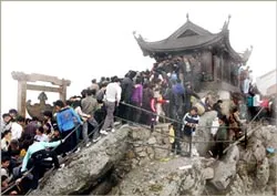 Sáng nay, khai hội Yên Tử - Nhộn nhịp non tiên